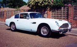 Aston Martin DB6
