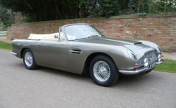 Aston Martin DB6