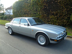 Jaguar XJ40