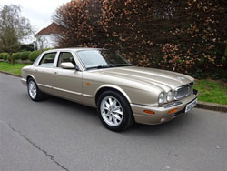 Jaguar XJ8