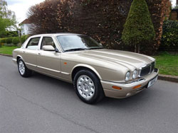 Jaguar XJ8