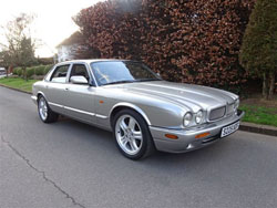 Jaguar XJ R