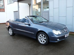Mercedes-Benz CLK320
