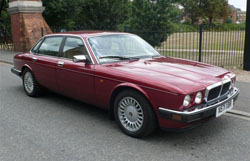 Jaguar XJ40