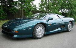 Jaguar XJ 220