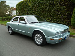 Jaguar XJ8